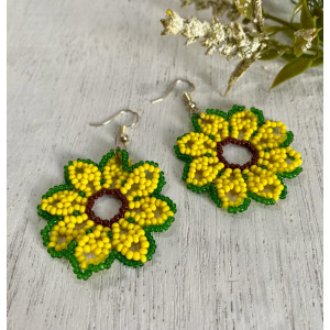 Kuoli Hand crafted yellow and green beaded earring 